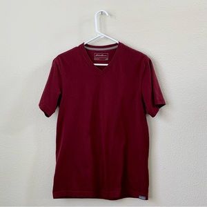 Red Mens V-Neck Eddie Bauer T-Shirt